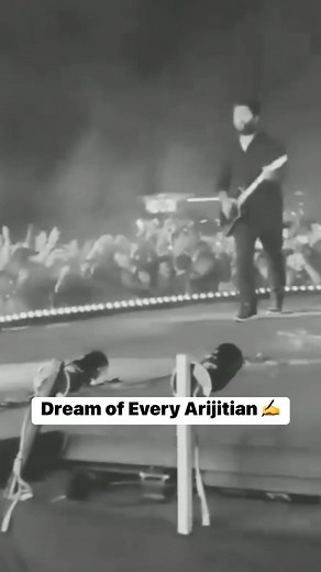 Dream of every Arijit Singh Fan ✍️ #Reels | Arijit Singh Fan Base