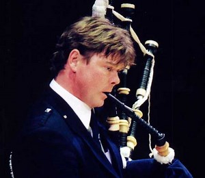 Famous pipers: Gordon Duncan - Bagpipe News