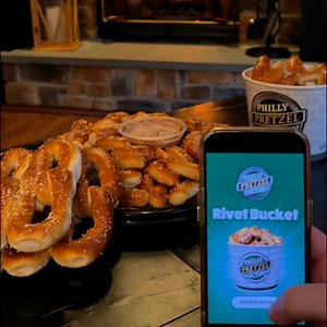 Cozy up with warm pretzels! 泌 Crave, click and earn rewards with every bite—order now on our app. | Philly Pretzel Factory | Facebook