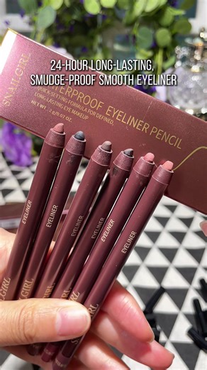 24-Hour Waterproof and Sweatproof Eyeliner Review