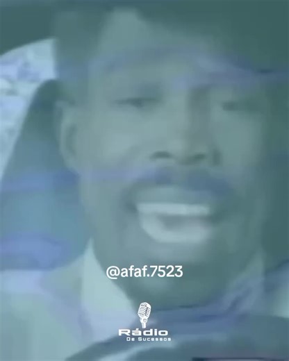 Billy Ocean (nome de nascimento: Leslie Sebastian Charles) é um premiado cantor e compositor britânico, nascido em Trinidad e Tobago, que se destacou especialmente nos anos 70 e 80 com seu estilo que mescla R&B, soul, pop e funk. 📅 Vida e Carreira Nascimento: 21 de janeiro de 1950, em Fyzabad, Trinidad e Tobago. Atualmente tem 75 anos. Mudança para o Reino Unido: Mudou-se com a família para Romford, Inglaterra, aos 10 anos de idade. Nome Artístico: Adotou o nome