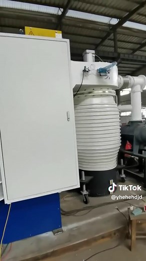 Hongfeng VAC သည် TikTok ပေါ်တွင် ရှိသည်
