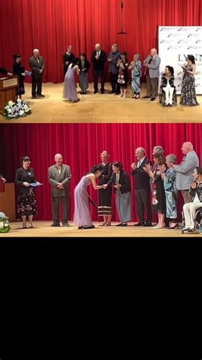 2026 ElmarOliveira国际小提琴比赛的颁奖时刻，很幸运斩获银奖，同时也荣幸能在最后的舞台上插上一面五星红旗。这份荣光属于每一份坚持，也属于身后的故土。All efforts pay off,and the music never ends.以下摘自Strad杂志报道\"埃尔玛。奥利维拉国际小提琴比赛决赛于1月18日在美国佛罗里达州博卡拉顿的基思。C。和伊莱恩。约翰逊。沃尔德表演艺