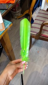 21K views · 214 reactions | Today, we’re looking at turkey quills and how to make them a bit more exciting. #flocademy #feathers #tutorial #diy #turkeyquill #carnivalfeathers | Flora Nabena | Facebook