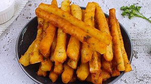 Crispy potato sticks: the easy idea for a tasty appetizer