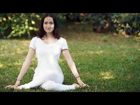 Jambes croisées dans le yoga et la méditation : detox de Apana vayu pat Maitri et Yoga&Vedas