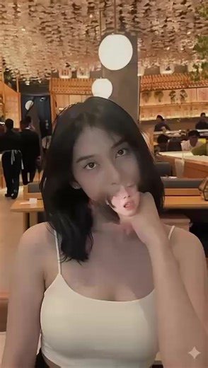 Botol Viral: Tren Pramugari dan Video Menarik