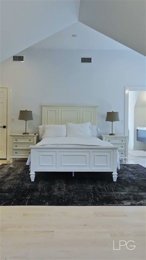 Inside a Stunning Amagansett Mansion in the Hamptons
