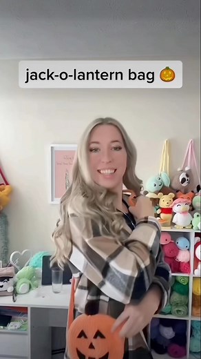 22K views · 437 reactions | fall crochet patterns 李 #crochet #crochetpattern #amigurumi #fall #fallcrochet #yarn #crochetinspiration | Wonder Crochet | Facebook