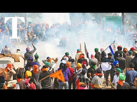 Thousands battle police at major farmer protest in India
