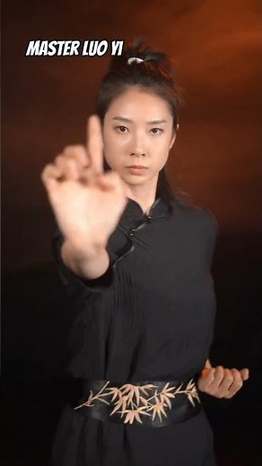 Unleash the Warrior Within: Eagle Soars, Swords Reach the Sky 🦅💪 | Traditional Kung Fu Mastery