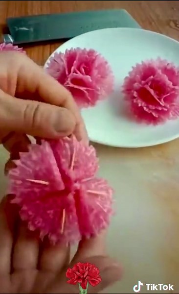 Creating Beautiful Pink Flower Paper Crafts