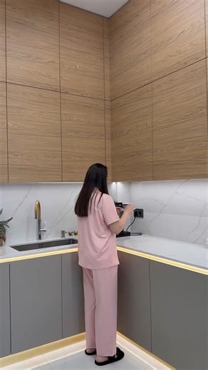 Tako | UGC Creator on Instagram: "Slow mornings, cozy moments, and effortless comfort 🤍 Loving how Ekouaer fits so naturally into my everyday routine🤍 soft, comfy, and easy to style whether I’m at home or stepping out for the day. This is your sign to upgrade your loungewear. ✨20% off. ✨Place an order for ekouaer products on Shopify using the discount code to enjoy a 20% discount. ✨Code: tako20 https://ekouaer.com/discount/tako20?redirect=/collections/all-products @ekouaerofficial #Ekouaerpaja