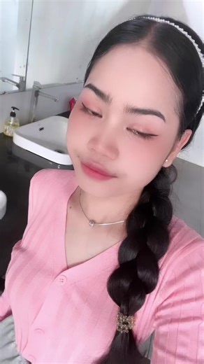 សុខ ស្រីអូន💗 (@zii.un5)’s videos with original sound - សុខ ស្រីអូន💗