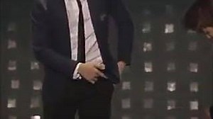 NEVER forget this iconic bts x army moment the power of bts and armys as one is extraordinary, i'm not crying. cr. laughkpop -AdminJK.T- im in tears | BTS Dedicated ARMYs