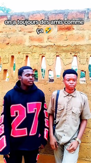 on a toujours des amis comme ça Christ vainqueur #comedia #pourtoi #afrique #tiktokafrique🇹🇬🇨🇩🇨🇮🇧🇯🇬🇦🇨🇲🇬🇦 #afriquetiktok🇨🇲🇨🇮🇨🇩🇲🇱🇹🇬🇬🇦🇸🇳 @Rovick_le_comedien🇨🇬🇨🇬🇨🇬 @Rema @Skinycomics @Africa @MENTALITY.COM