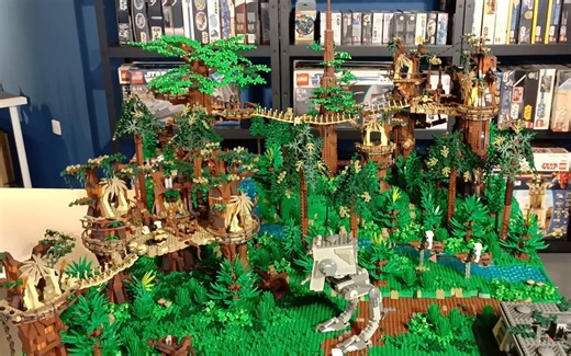LEGO STAR WARS - EWOK VILLAGE DIORAMA ( COMPLETED )