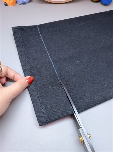 How to Shorten Pants at Home (Easy DIY Hemming Guide) #DIY #homemade #hem #short #pants