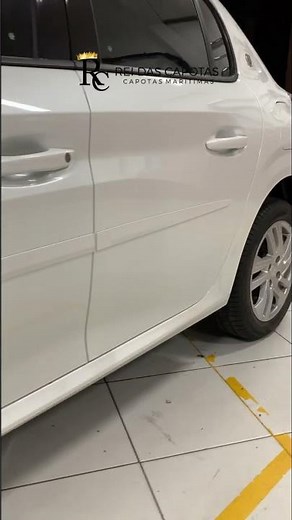 PEUGEOT 208 Instalamos Envelopamento de Teto Lâmpadas de Led Câmera de Ré Friso Lateral e Muito Mais