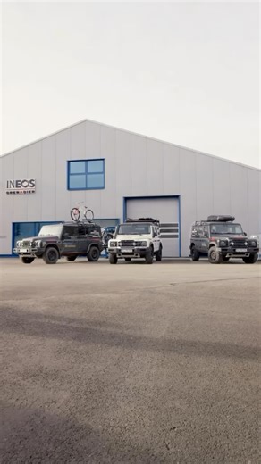 PWS Offroad GmbH on Instagram: "Wenn ein Mountainbiker, ein Freeskier und Surfboys auf den Grenadier treffen – ausgestattet mit Yakima Power 💥 @texi5, @felixwiemers und die Crew von @rueckenwind_kitesurf_sylt erleben Offroad-Feeling pur: Produkte kennenlernen, auf der PWS hauseigenen Teststrecke extreme Fahrbedingungen – und zum Abschluss? Eine legendäre Runde Nageln. Wer hat den besten Hammer-Style und holt sich den Sieg? 🔨😎 Teamspirit, Technik & jede Menge Spaß – genau dafür stehen PWS Offr