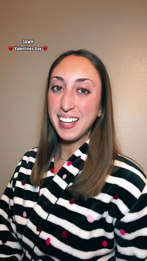 2.9K views · 37 reactions | Filmed on Tuesday ♥️ #grwm #MakeupRoutine #noellelovessloths #fypシviral #fypシ #fyp #fyppage #fypシviralシ #usa #mexico #australia #uk #canada #ufo #uap | Noelle Cheney | Facebook