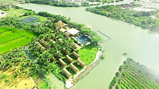 Làng Du lịch Tre Việt - Điểm vui chơi đang làm giới trẻ "đứng ngồi không yên"