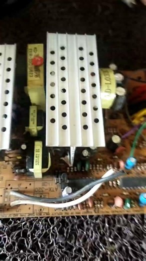 Troubleshooting a power supply while dancing #shorts #trending #goodvibes