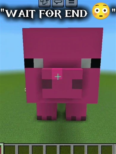 Minecraft game but I build a statue of a pig #minecraft #gaming #shorts #statueofpig