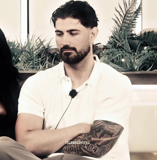 Scott van der Sluis on Love Island UK Moments