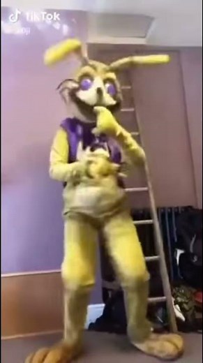 Glitchtrap doing the goopy dance