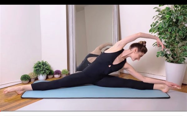 【Dansique】30分钟全身普拉提·劈叉开胯拉伸·调理腿部和臀部线条·加强手臂和上肢力量·2023.1.30