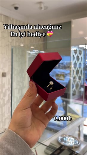 Yılbaşında En İyi Hediye: Lotus Yüzük