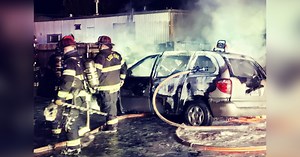 Fire breaks out at mobile home park in Lodi