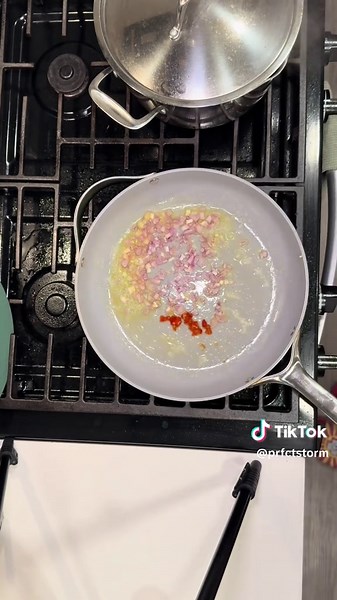 Delicious Uni Pasta with Butter Miso Cream Sauce