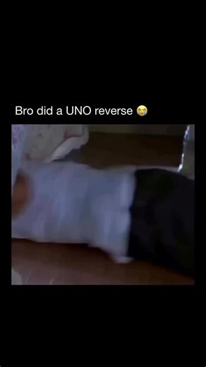 Mememakerdev on Instagram: "😭 Scary Movie is a comedy film released in 2000 that parodies popular horror and thriller movies. It was directed by Keenen Ivory Wayans and created by the Wayans family, who also starred in it. Instead of being a straightforward horror film, it makes fun of famous scary movies like Scream, I Know What You Did Last Summer, The Sixth Sense, and The Blair Witch Project, mixing slapstick humor, crude jokes, and over-the-top scenes."