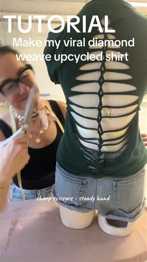 It’s easy when you know how 👌🏻✂️😉 #upcycling #thriftflip #howto #fabricscissors #sustainablefashion #crafttok #summerstyle #sustainable #apparel #makesomething #tut #tutorial #howtocutashirt #cuttingshirts #cutshirtdiy #upcycleshirt #shirt #wovenshirt #makethisviral #makethis #fyp | T-Shirt Upcycle Diy