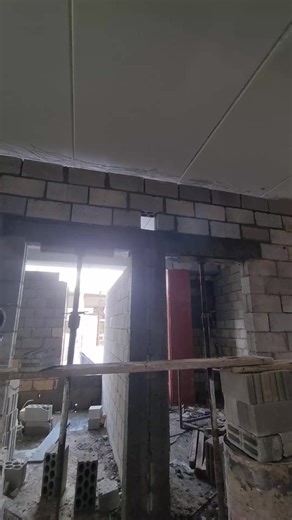 ممنوع تنشال الدعمة تحت العرقة اقل شي ٣ ايام‼️‼️ بالهندسة، التفاصيل الصغيرة بتعمل فرق كبير 👷‍♂️ المهندس قاسم علي 🏗 #ترند #بيروت #مهندس #لبنان #engineering ورشة #