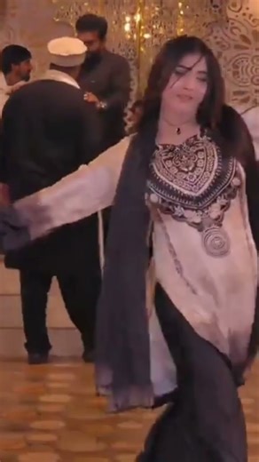 Mehiq khanzide viral dance #dance #viral #shorts #trending