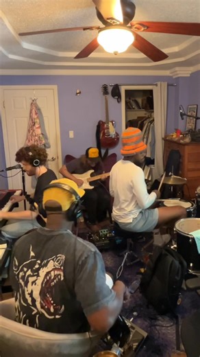 Montenko Going Down Funk Style | James Funk