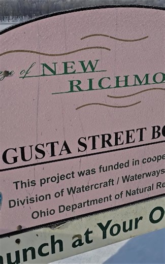 WATCH: Some along the Ohio River are seeing ice forming on the water, including in New Richmond, where WLWT crews captured video of ice floating. http://www.wlwt.com/article/ohio-river-ice-snow-clermont-county-new-richmond/70176801 | WLWT