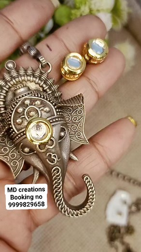 For booking msg me on 9999829658What app link 👉 for booking https://wa.me/919999829658?text #brassjwelery #onlinebusiness #silverjeweller #polkijewle #mdcreations #semipreciousjewellery #silver #kundanearrings | ALL INDIA MOMS GROUP