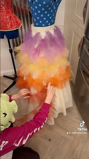Making Lucy Grays rainbow dress from the hunger games! 🌈 #diy #costume #sewing #cosplay #fashion