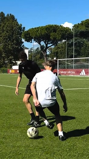 1VS1 Skill Tutorial⚽️ #official1vs1 #tecnicacalcistica #playeverywhere #gingawall | 1VS1 Soccer Academy