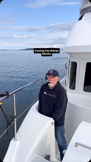 Arrived Port Sidney BC after a short 35mile hop over from Anacortes WA. 10 mins to check in with customs (left the engines running) scooted over to our slip.(end tie) Dan was waiting to catch the lines. Then off to dinner! Great dinner and then back to Coastal Raven for Blueberry pie and ice cream! 🫐 🥧 and 🍨!! #nordhavn #nordhavnonly #boat #yachts #pnw | N64 Kariwa