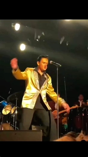 Elvis-Charlie Gaylard-Elvis impersonator/Tribute Artist #elvispresley #music
