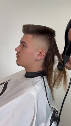💀😵Unreal how the haircut turn out . Comment for part 2 ⬇️⬇️⬇️. #mullet #mullets #mulletsoftiktok #mullethaircut #flattophaircut #aussiethings #aussiemullet #australia #photoshoot #hairstyle #barbervideos #viralbarber #fyp #tiktokaustralia #adelaide #adelaidecity #mulletprideworldwide #bestmulletinaustralia #bestmulletontiktok #crazymullet #nooransisters #newtrend #transformation #fade #barberia #brazil #uk #france #america