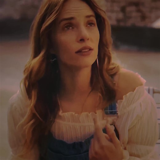 Stranger Things Season 5: Robin and Nancy Shakes Edit