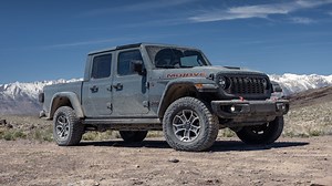 The 2025 Jeep Gladiator Isn't Cheaper, But It's Also Cheaper