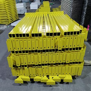 [Hot Item] Traffic Road Golden Fence Street Isolation Fence Pedestrian Collision Prevention Fence