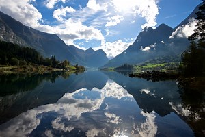 Loen and Olden in Nordfjord - fjord, mountains & glaciers- FJORDS.COM – THE FJORDS OF WESTERN NORWAY